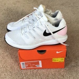 Wmns Nike air zoom vapor X HC tennis sneakers